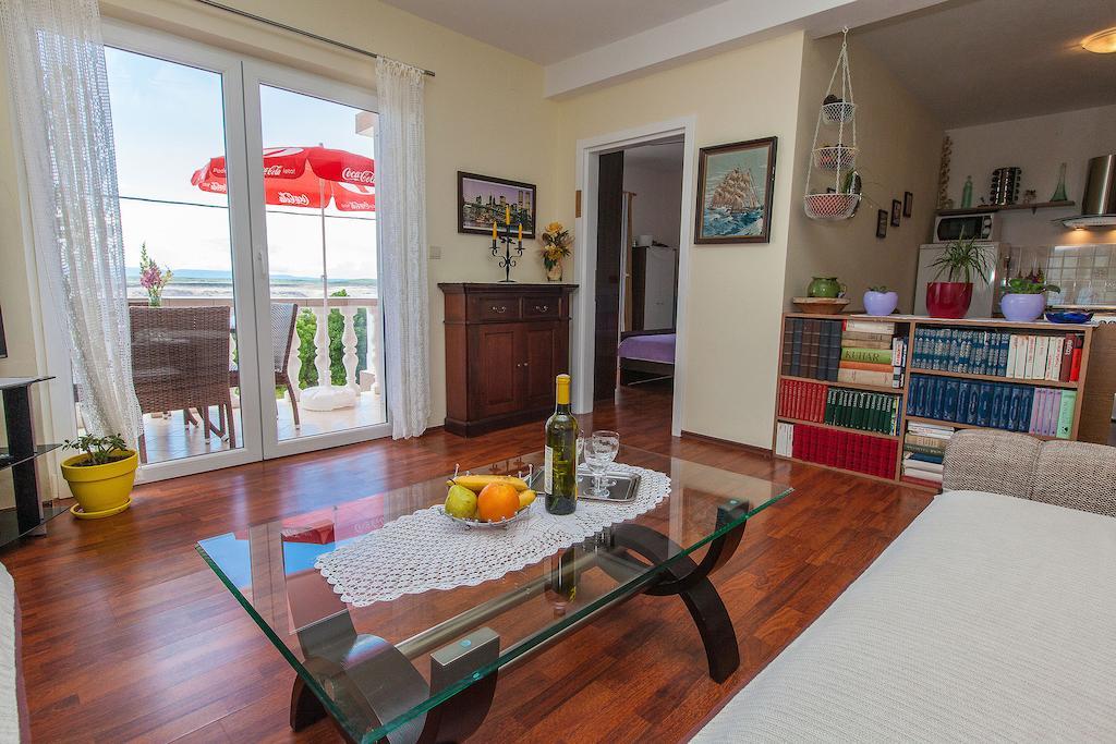 Apartments Villa Americana Jadranovo Oda fotoğraf