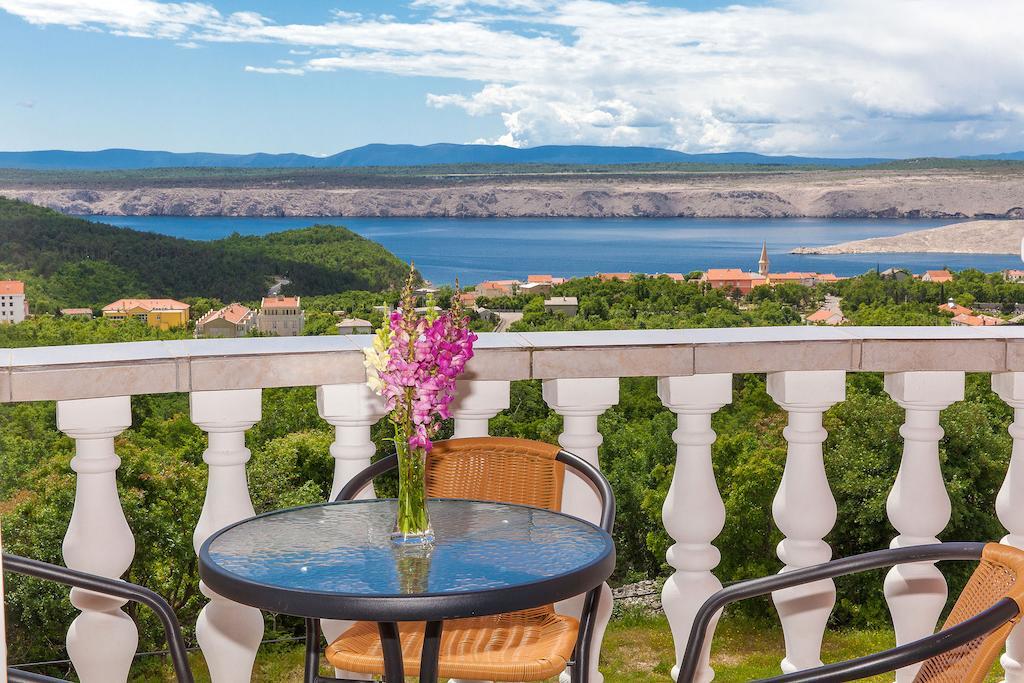 Apartments Villa Americana Jadranovo Oda fotoğraf